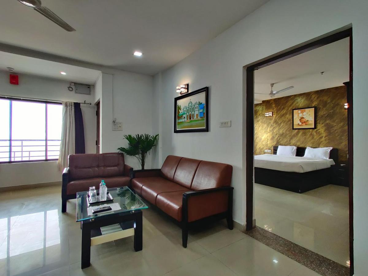 Golden Chariot Hotel Daman Kültér fotó