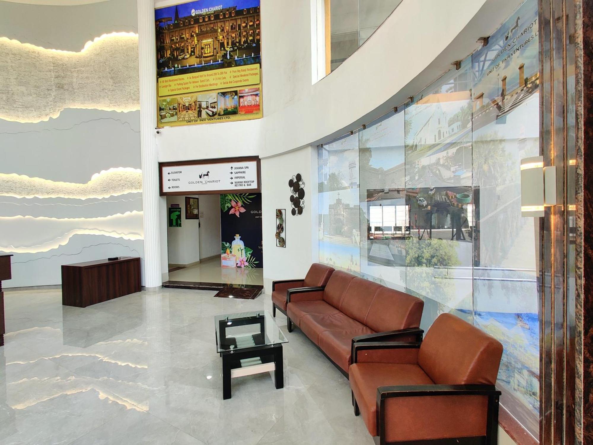 Golden Chariot Hotel Daman Kültér fotó