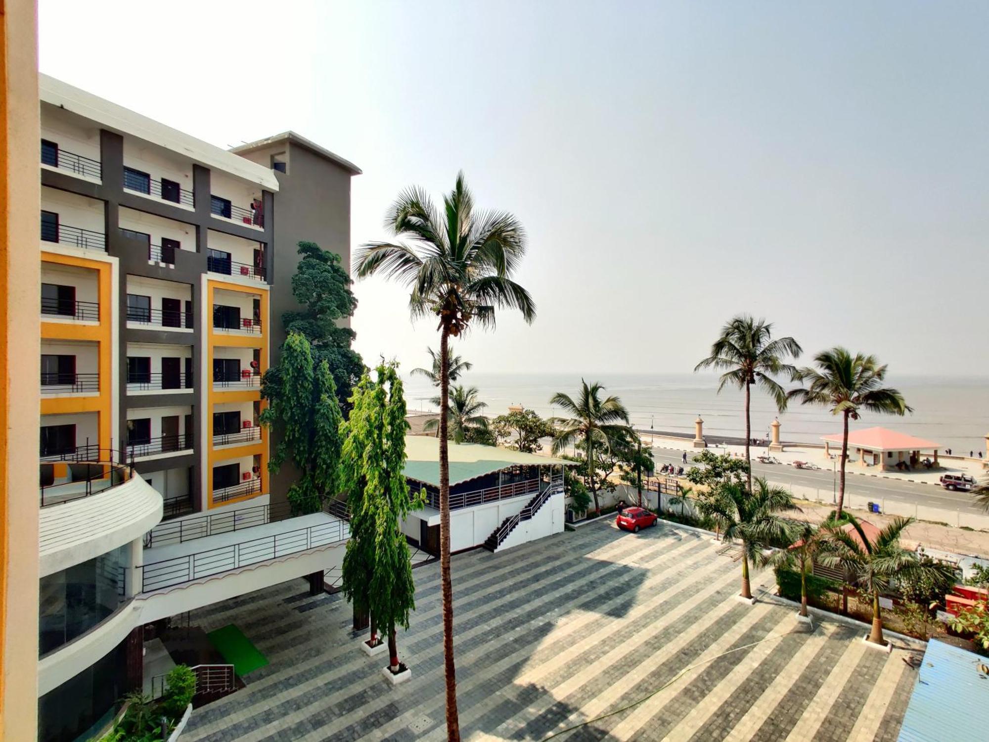 Golden Chariot Hotel Daman Kültér fotó